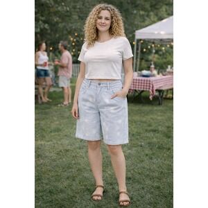 New York & Co Boyfriend Jean Shorts Stripes NWT 8 Sporty Casual